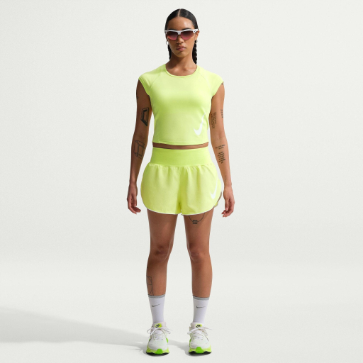 Pantaloni scurti alergare femei NIKE Tempo Flow Swoosh